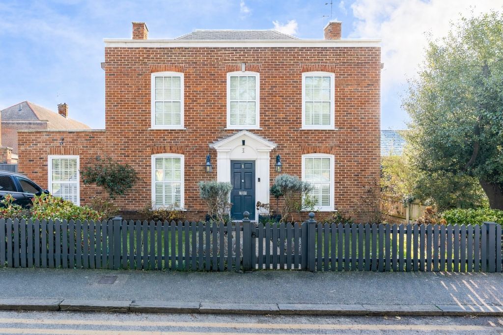 Property photo 1 of 20 Photo 2