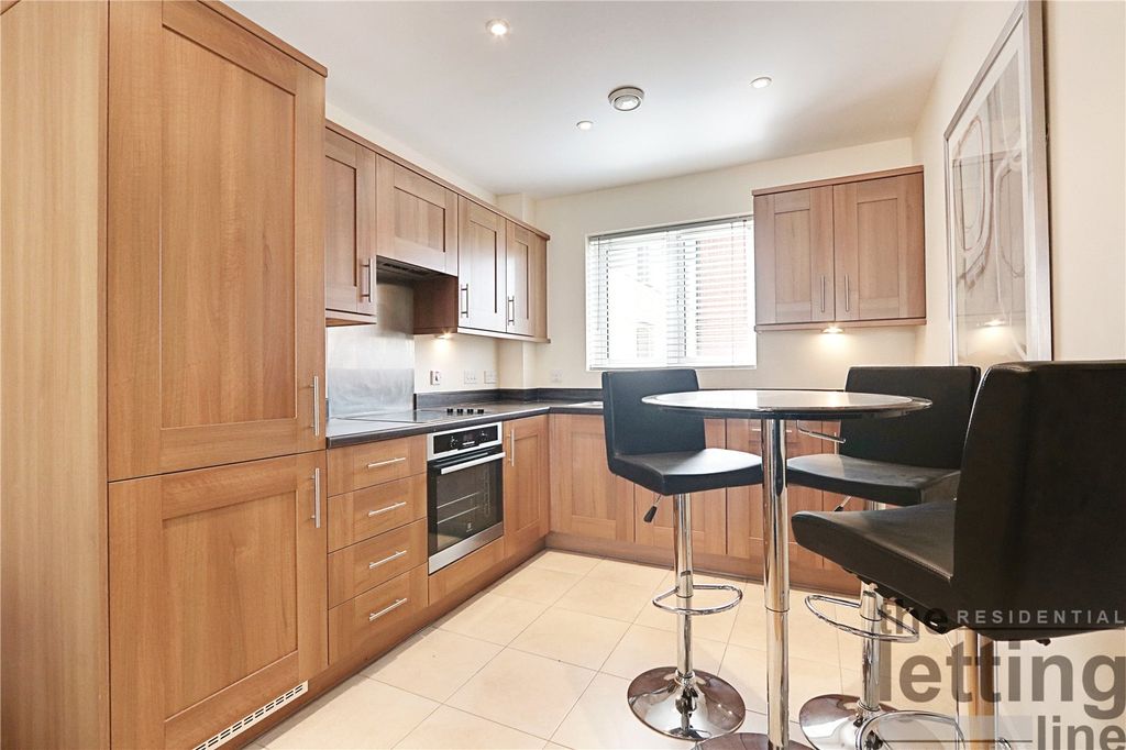 Property photo 1 of 9 Picture No. 10