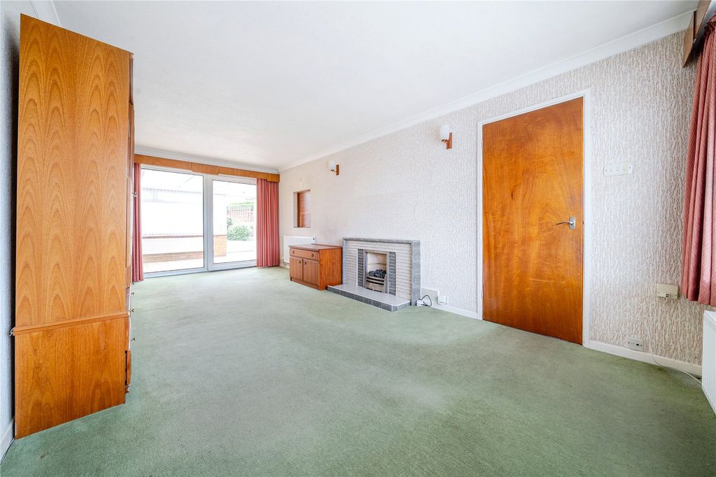 Property photo 3 of 21 Picture No. 02