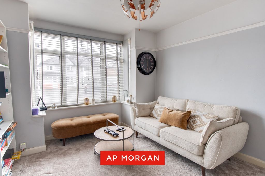 Property photo 3 of 14 Picture No. 05