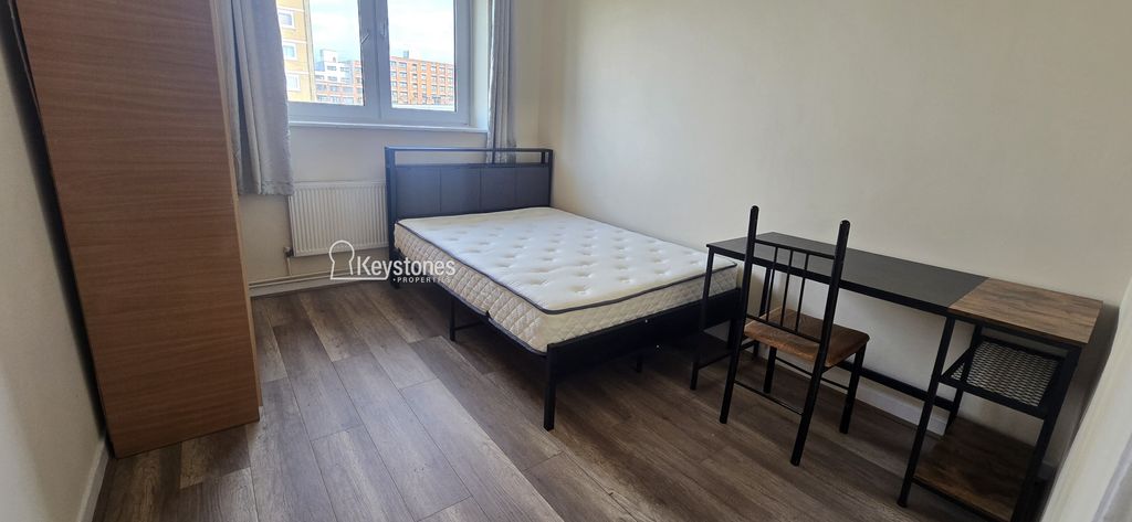 Property photo 1 of 9 Bedroom