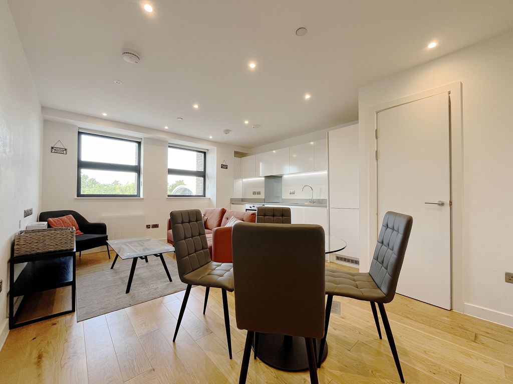 Property photo 3 of 8