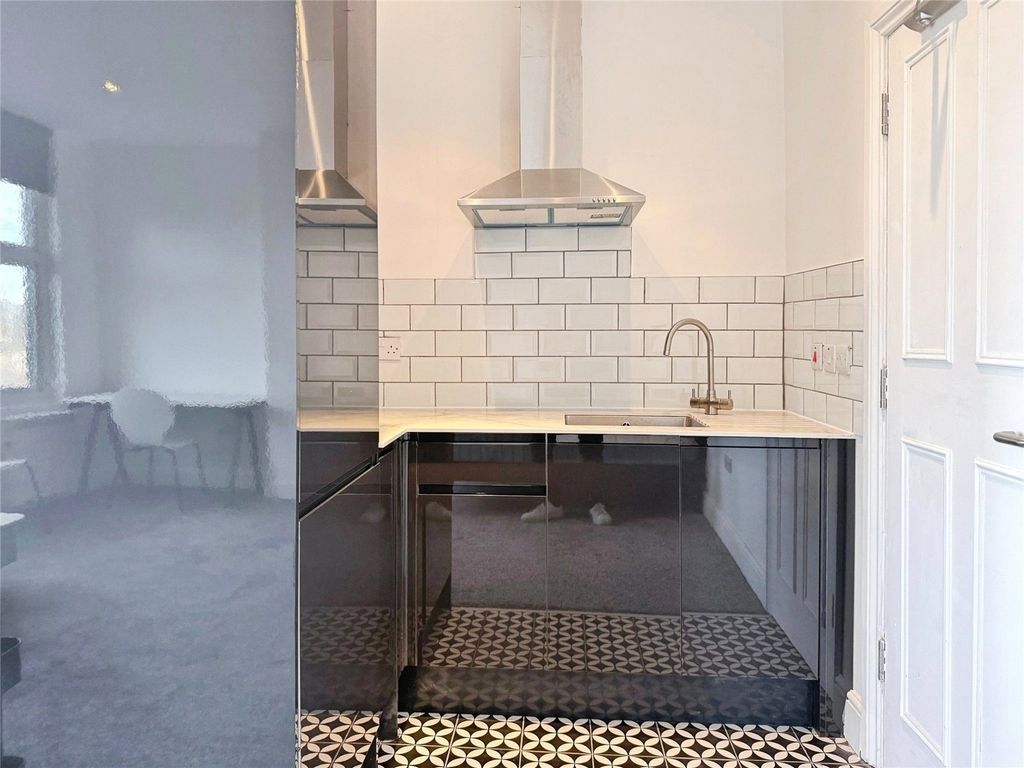 Property photo 2 of 4 Picture No. 01