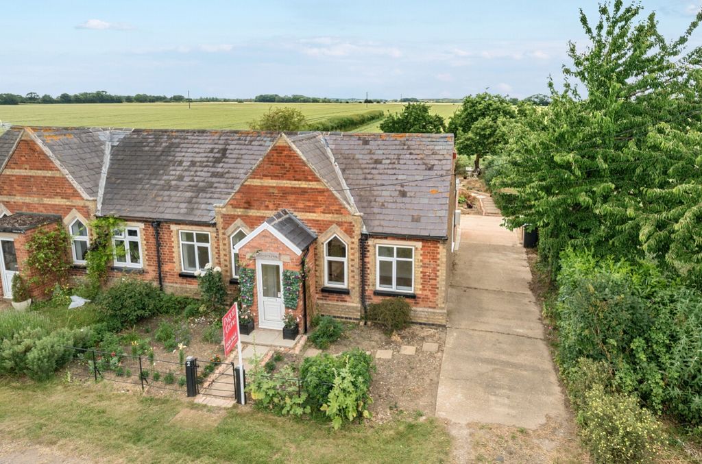 Property photo 1 of 23 1314517-1-68596408A66Fa-Arw-1
