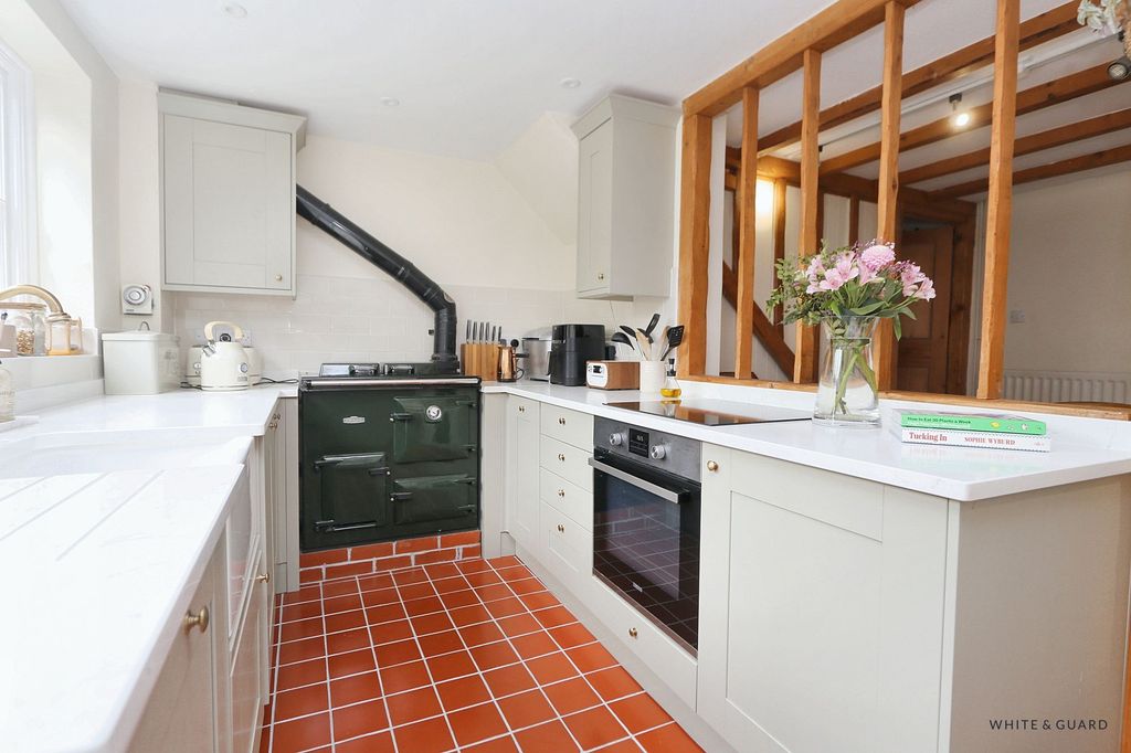 Property photo 2 of 16
