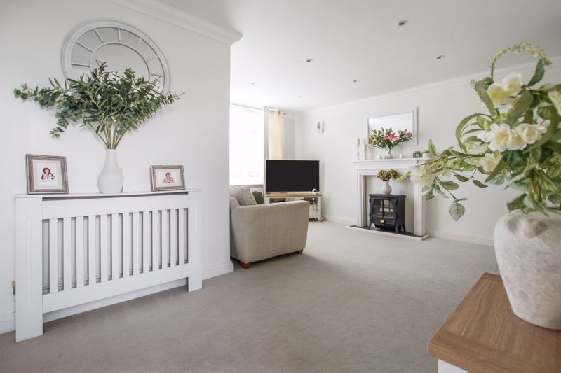 Property photo 3 of 15 Photo 11