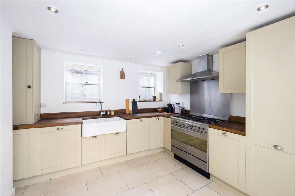 Property photo 2 of 11 Picture No. 06