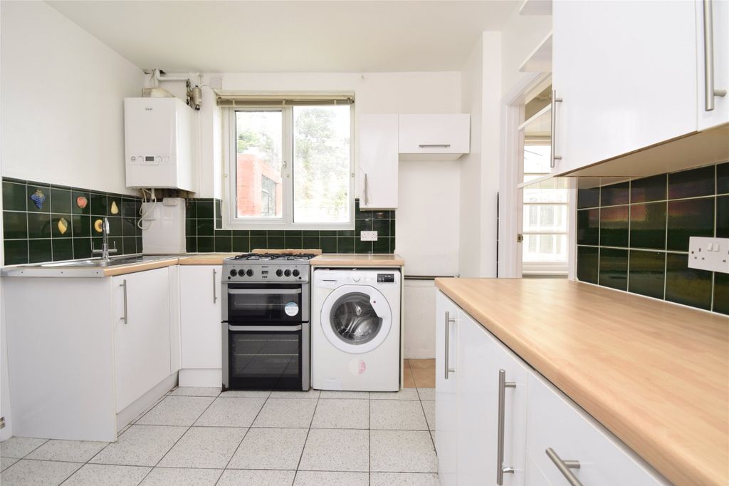 Property photo 1 of 17 Kitchen