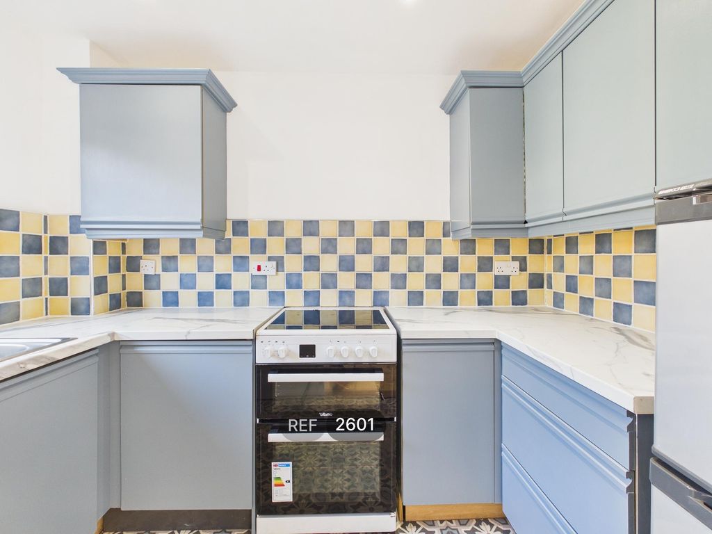 Property photo 3 of 22 Kitchen