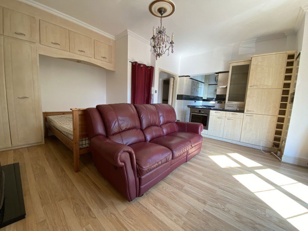 Property photo 3 of 6