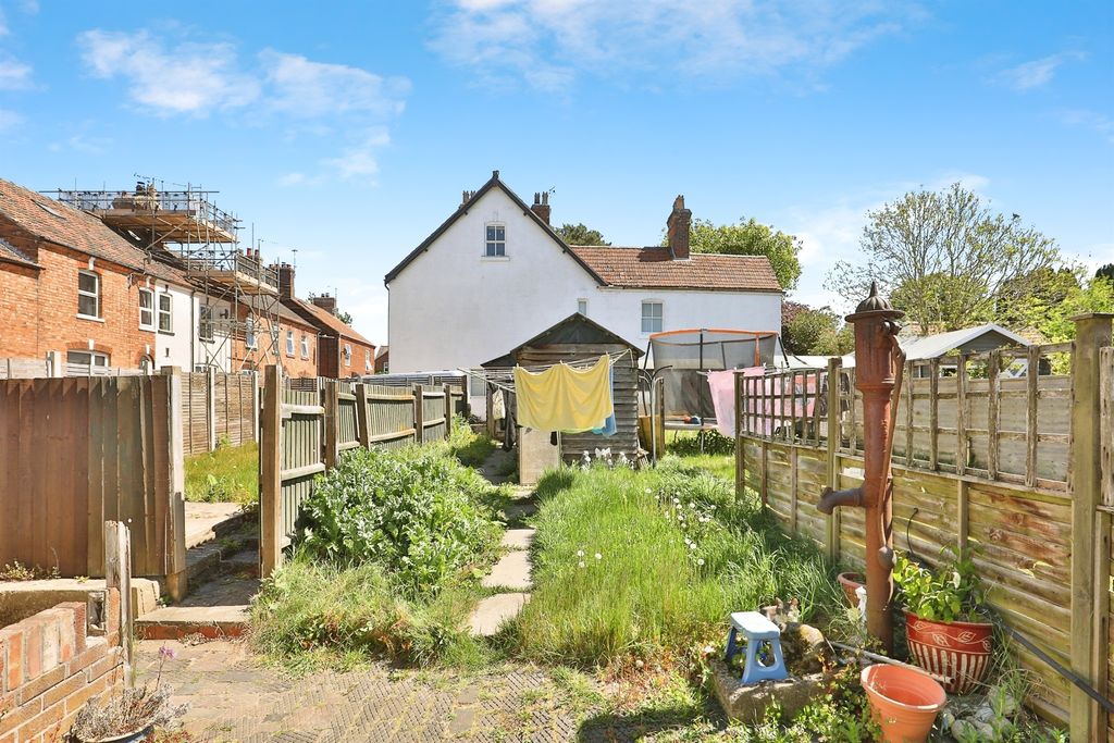 Property photo 3 of 17