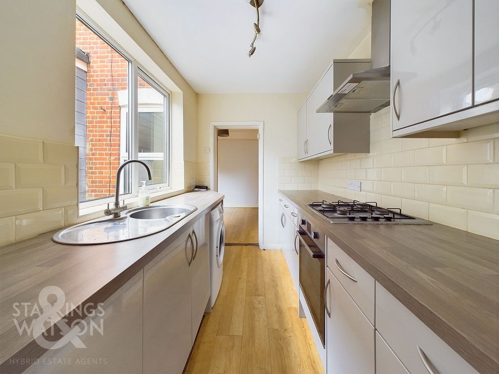 Property photo 3 of 16