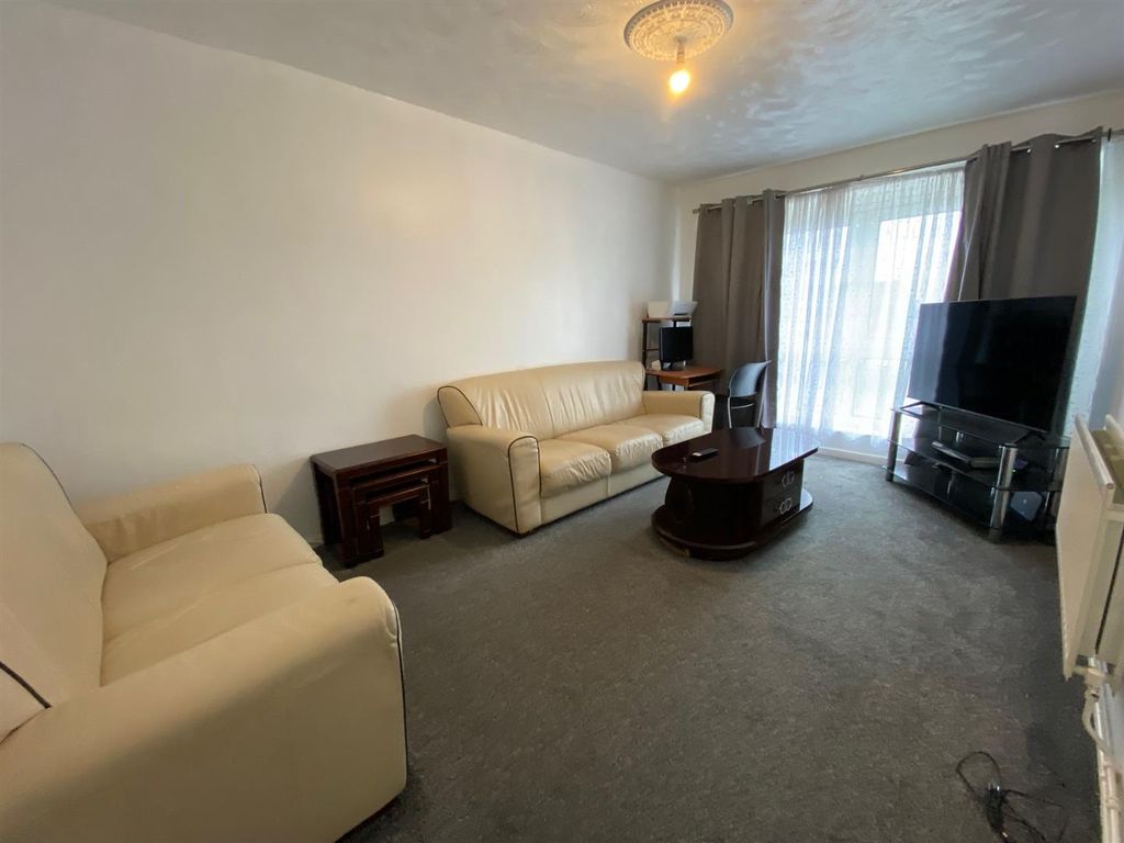 Property photo 2 of 7 S2.Jpg