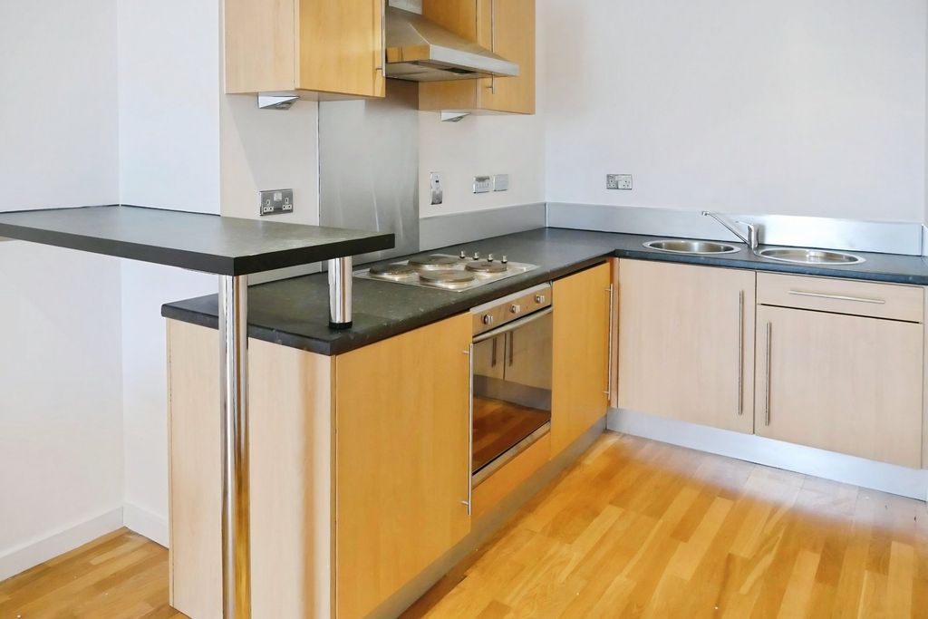 Property photo 3 of 9 Picture No. 12