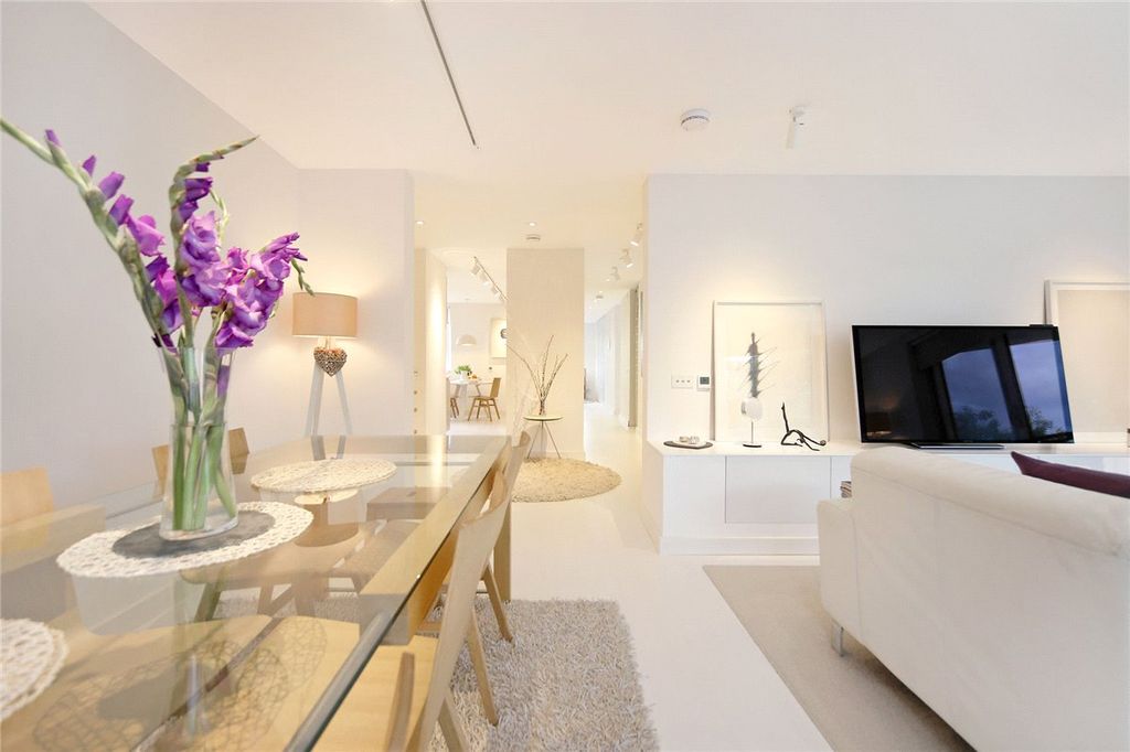 Property photo 3 of 6 Picture No. 07