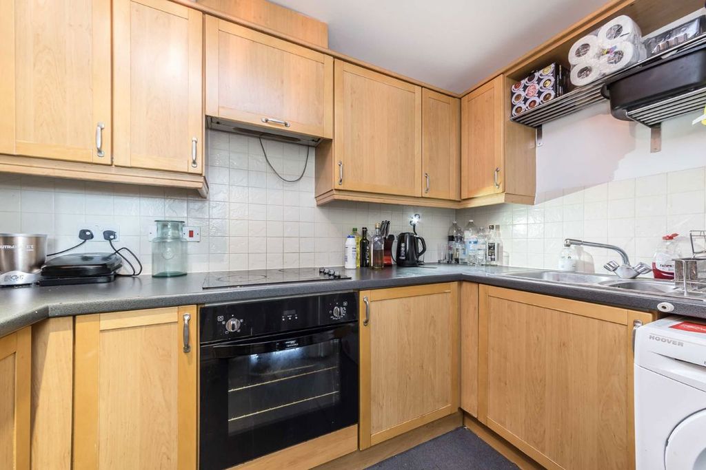 Property photo 2 of 5