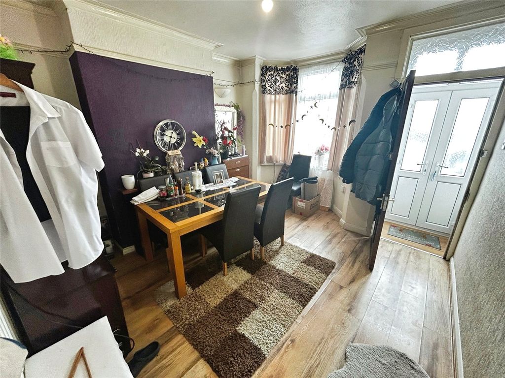 Property photo 2 of 11 Picture No. 04