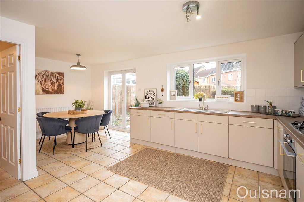 Property photo 2 of 33 Picture No. 62