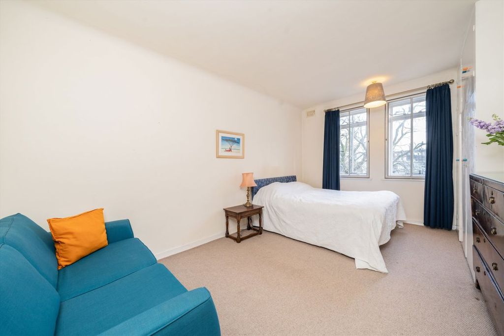 Property photo 3 of 7