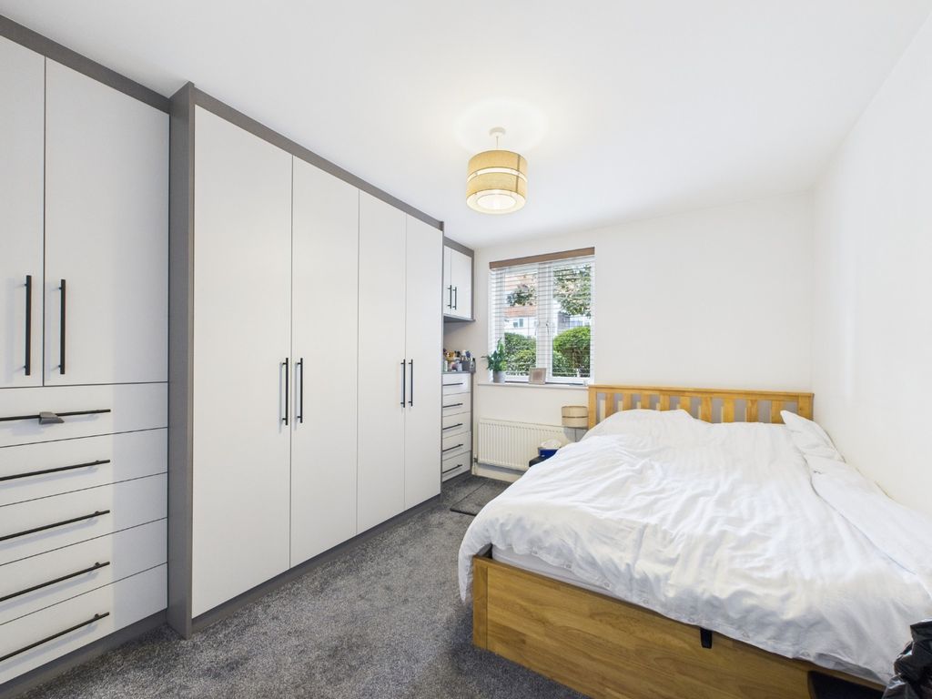 Property photo 3 of 10 4510373