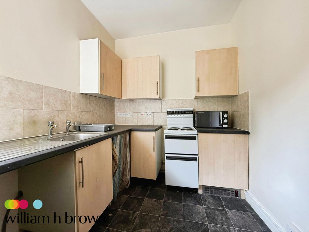 Property photo 2 of 4 Kitchen