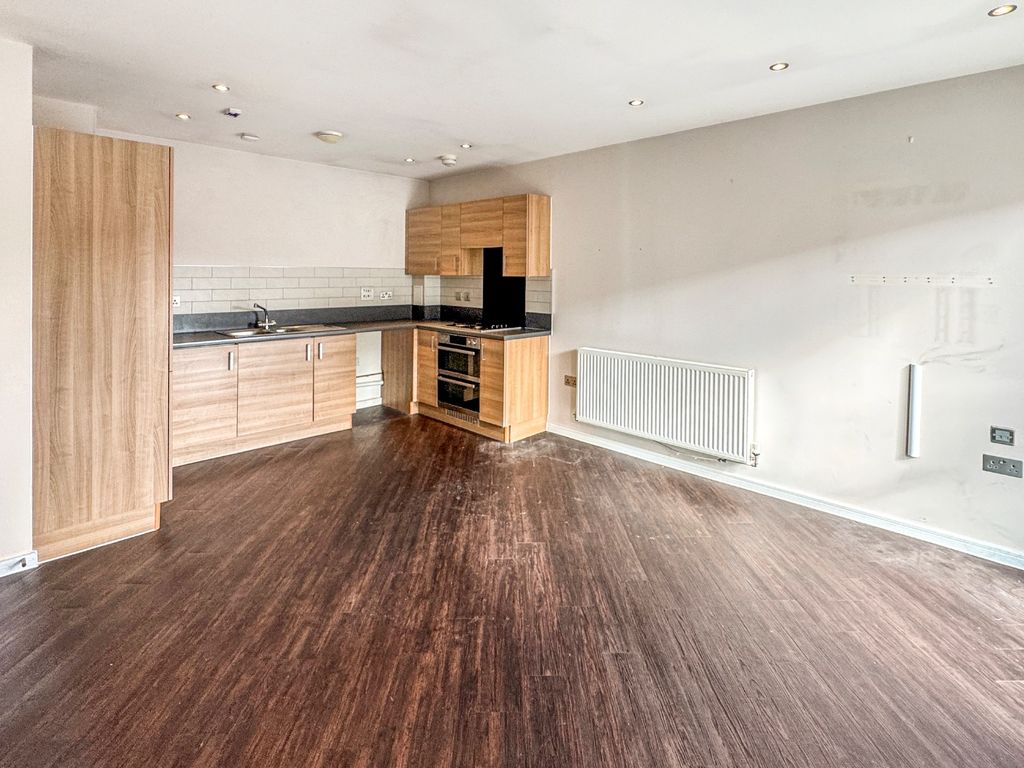 Property photo 2 of 9 5569081