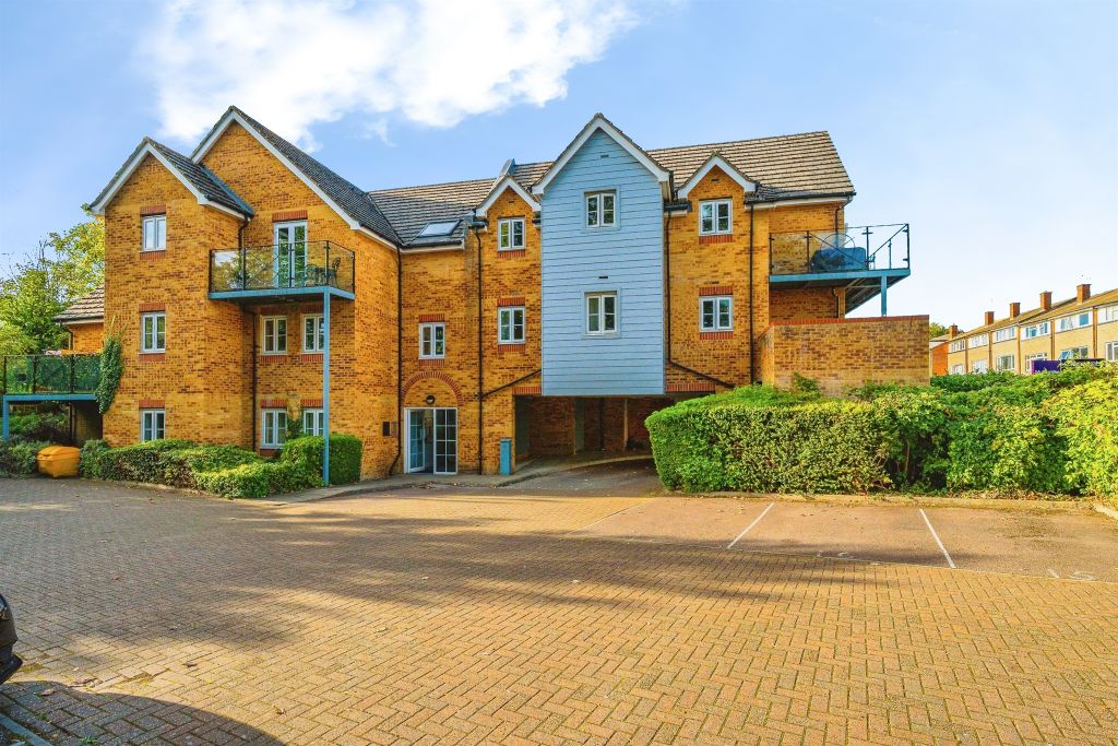 Property photo 2 of 14