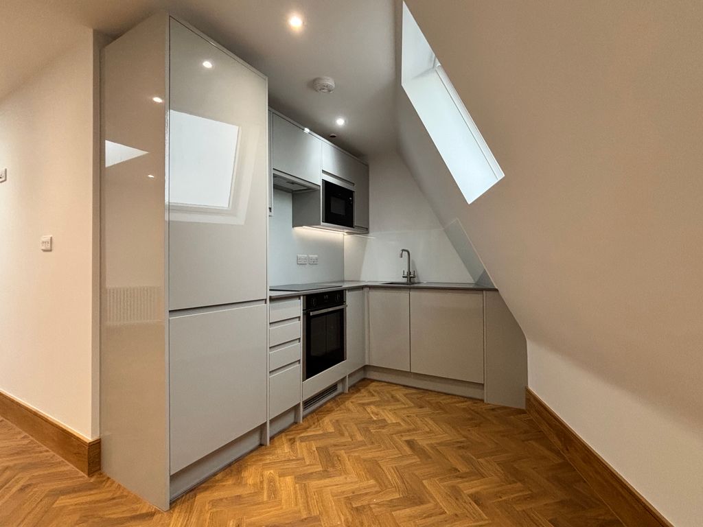 Property photo 2 of 22 Kitchen