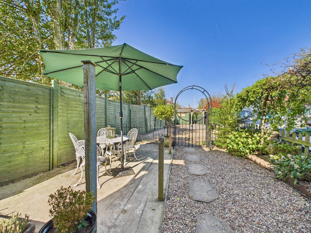 Property photo 2 of 11 Cam02909G0-Pr0372-Still003