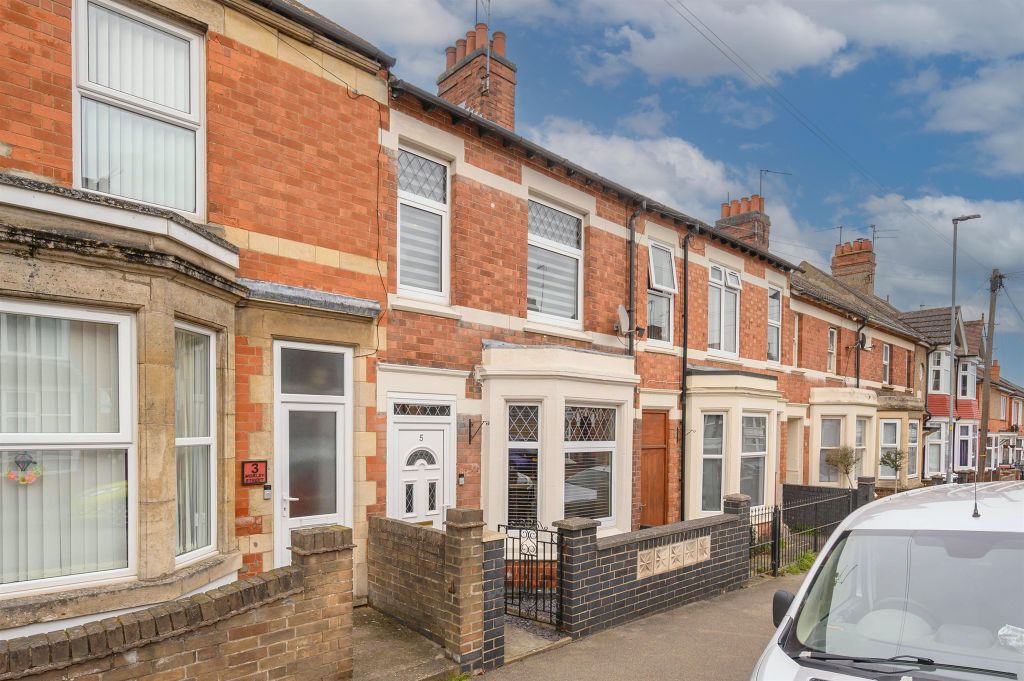 Property photo 1 of 12