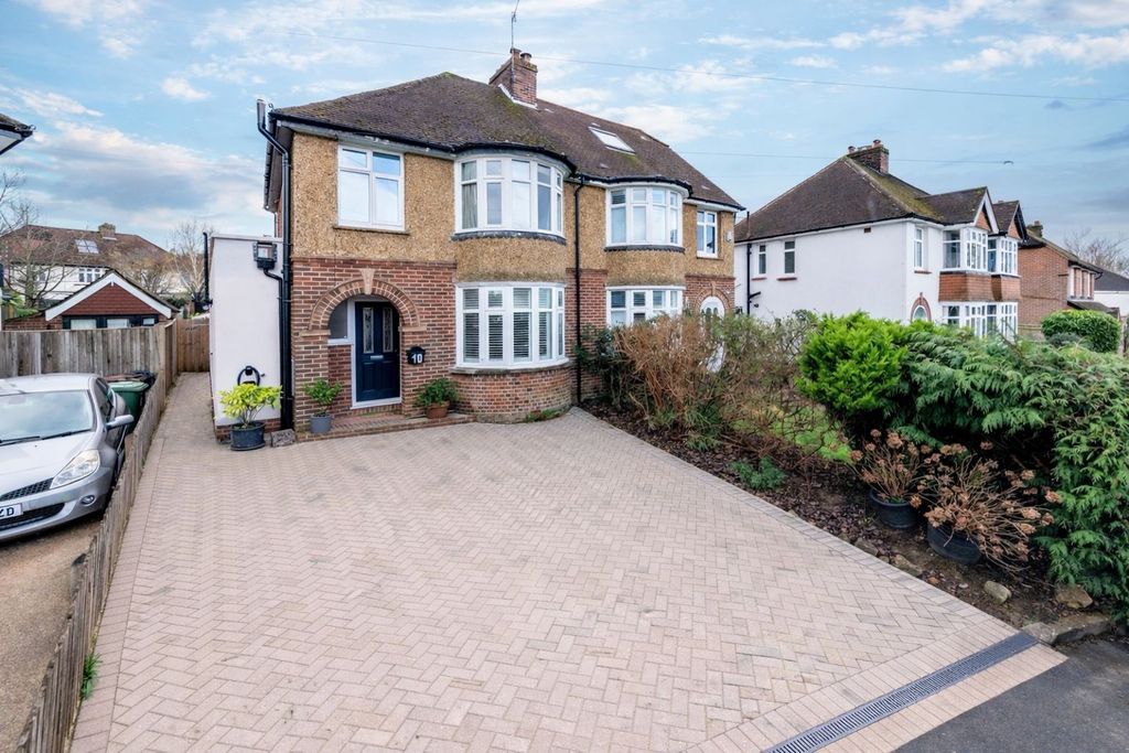 Property photo 1 of 31