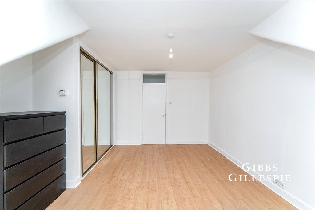 Property photo 3 of 10 Picture No. 01