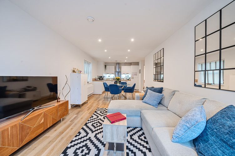 Property photo 2 of 22