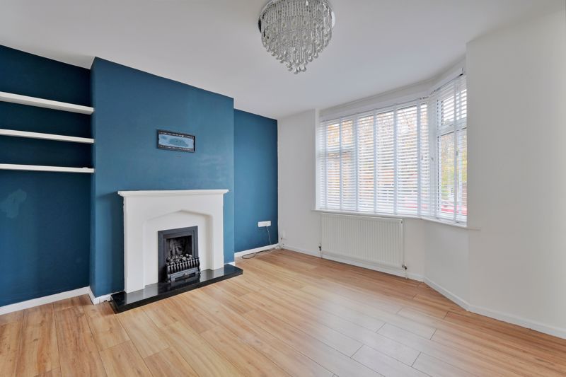 Property photo 2 of 36 Living Room