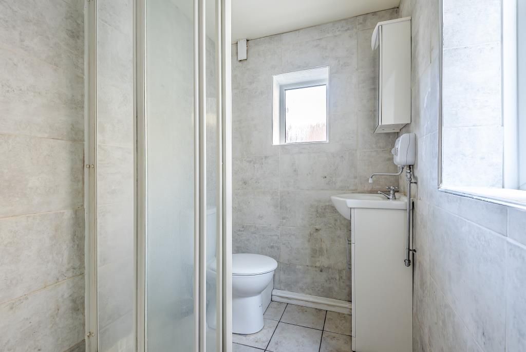 Property photo 3 of 4 Bathroom