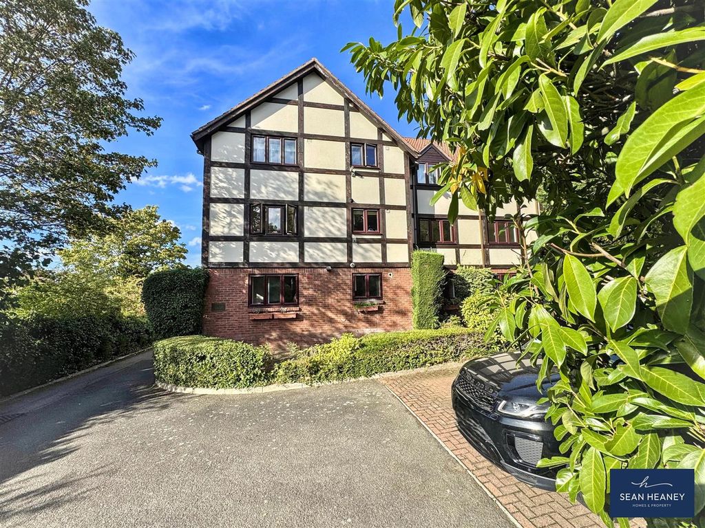 Property photo 1 of 17