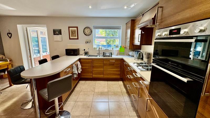 Property photo 3 of 18 Photo 3