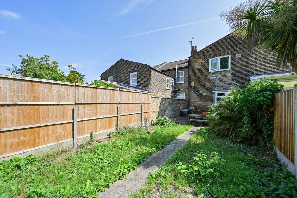 Property photo 3 of 10