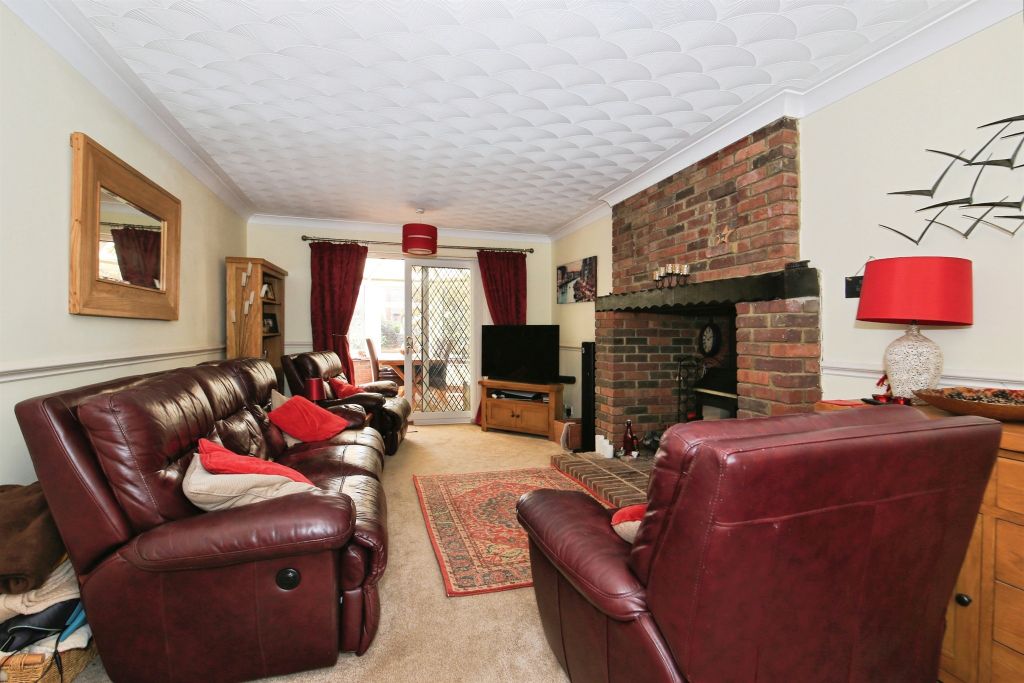 Property photo 3 of 19
