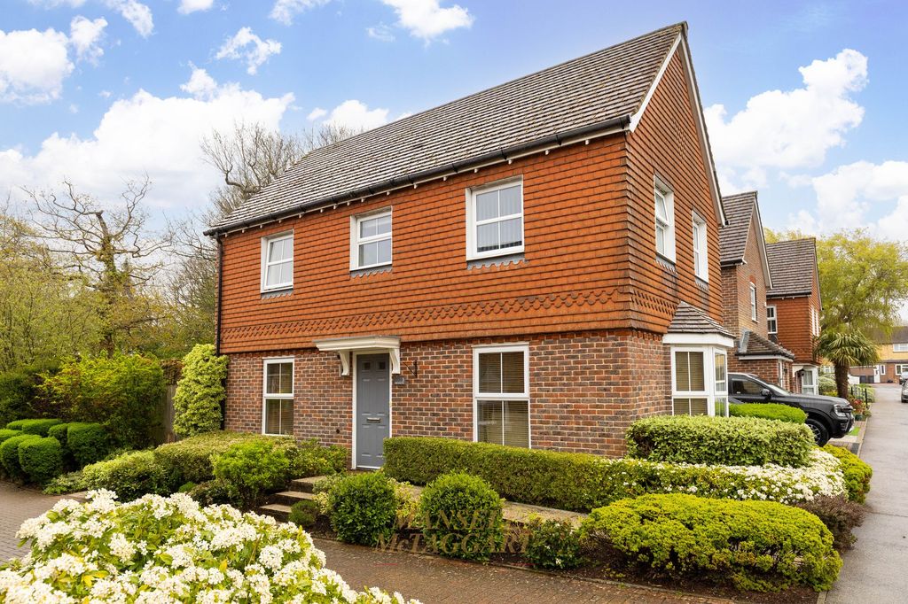 Property photo 1 of 21