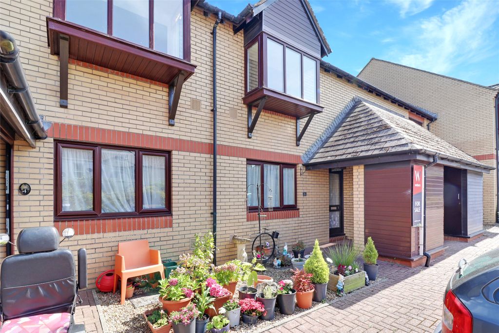 Property photo 2 of 6 2 - Picture No. 06