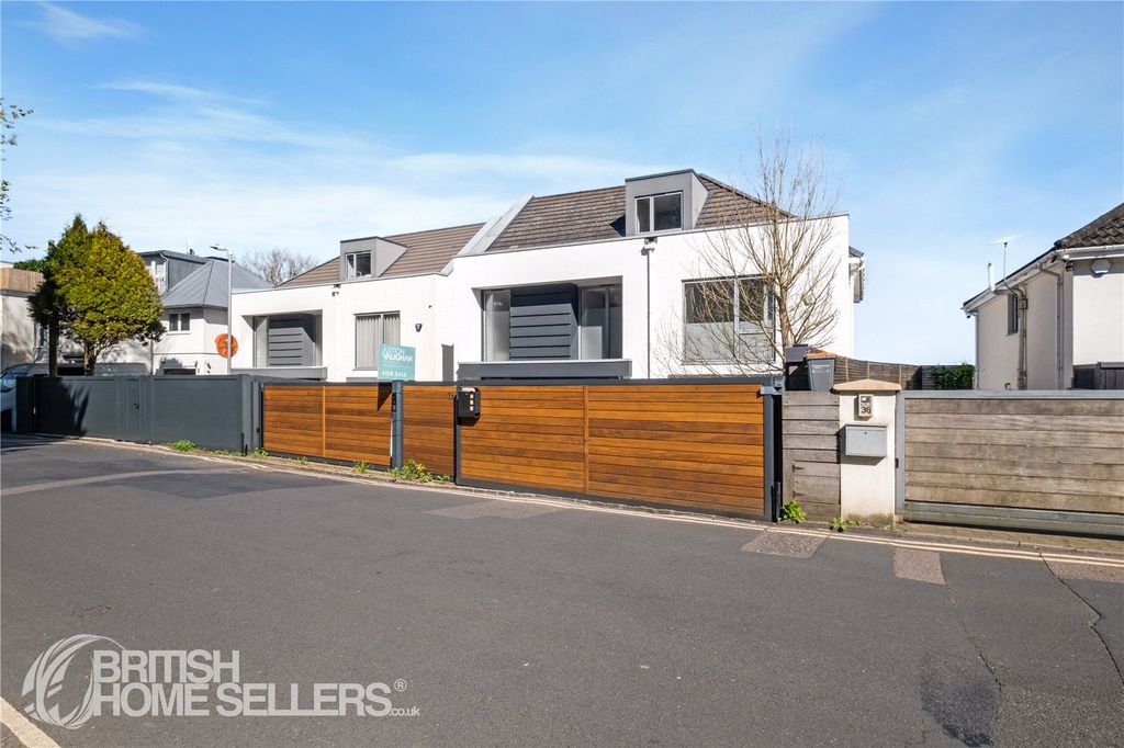 Property photo 1 of 28 Picture No. 22