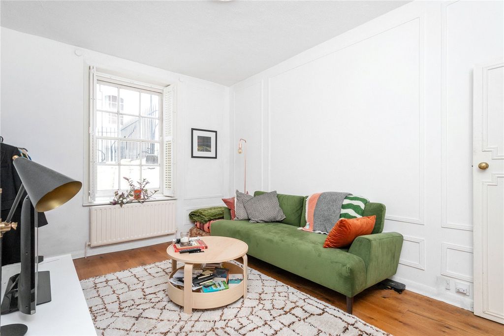 Property photo 3 of 8 Picture No. 10