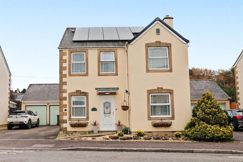 Property photo 1 of 27 1 - Picture No. 36