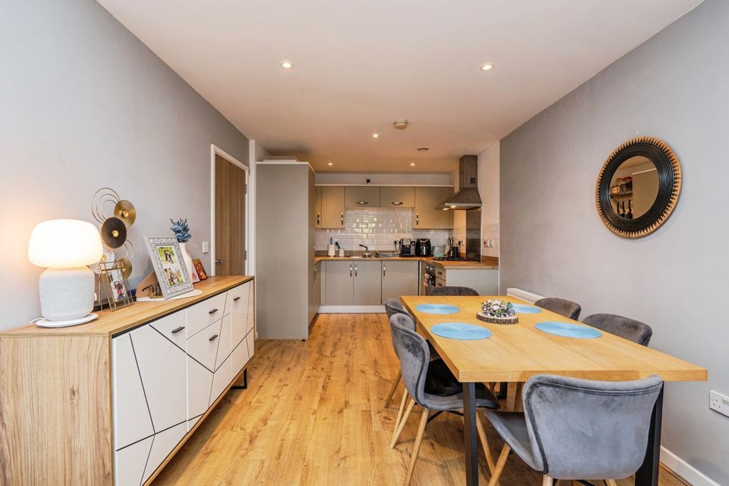 Property photo 1 of 17 Photo