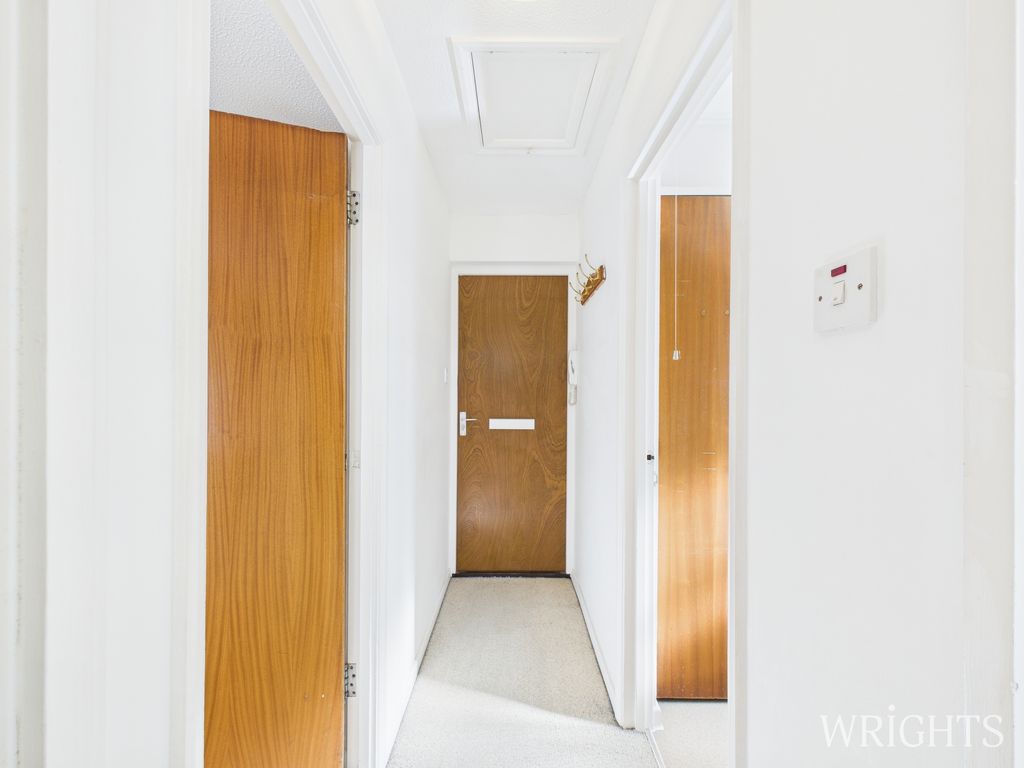 Property photo 2 of 6 Cam02796G0-Pr0505-Still002
