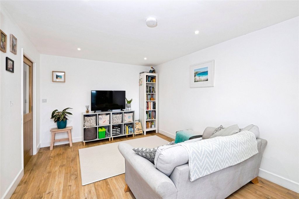 Property photo 3 of 20 Picture No. 40