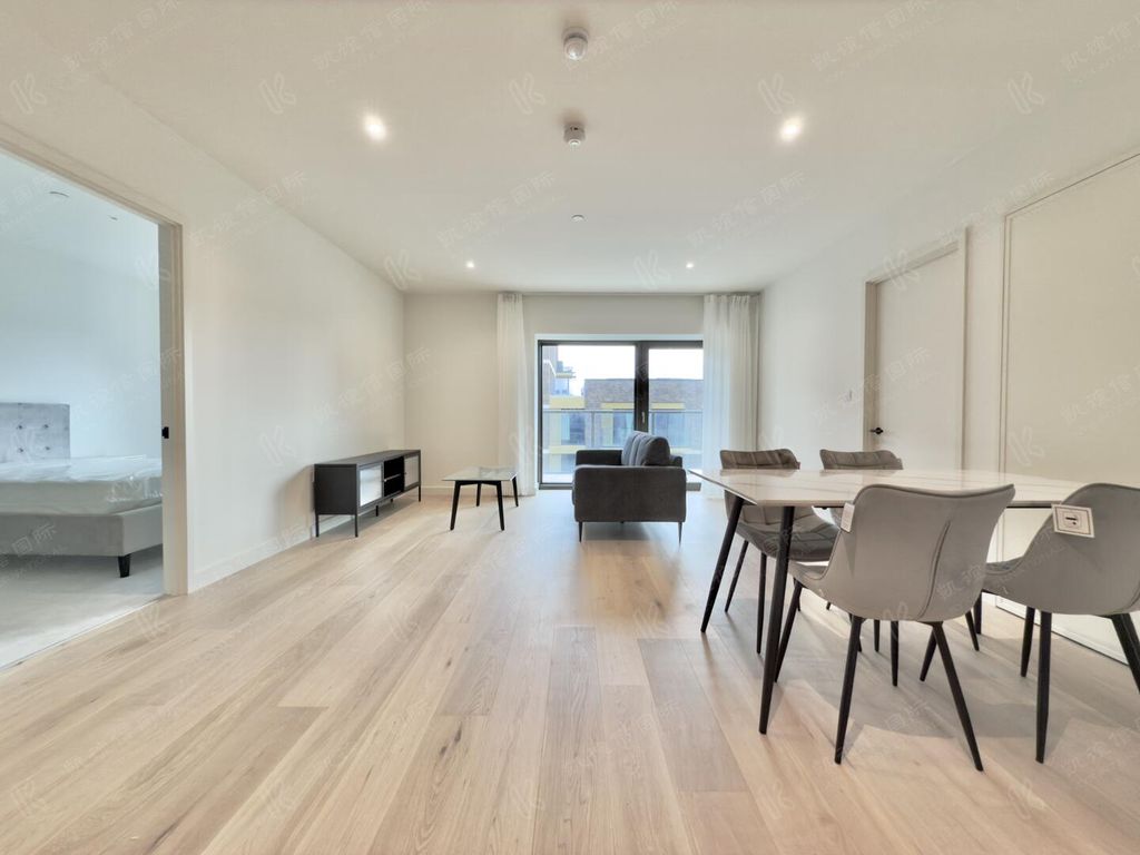 Property photo 2 of 15 Living Room