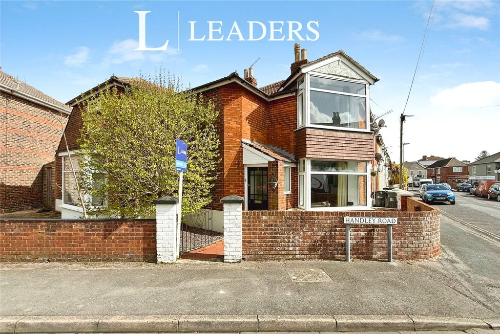 Property photo 1 of 16 Front