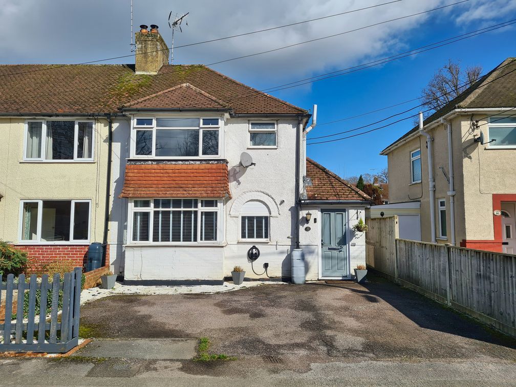 Property photo 1 of 32
